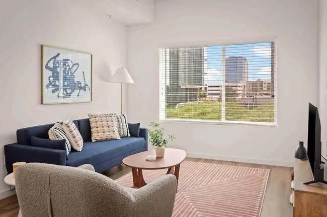 Luxury 1bedroom 1bath With Balcony Midtown